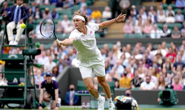 球王会官方网站-“紫薇”横扫桑德格伦 梅德韦德夫仅丢七局轻松过关