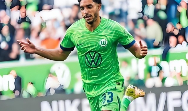 刘建业刚出任重庆铜梁龙主帅，就收到一份惊喜大礼，向余望爆发